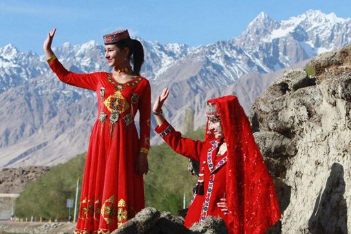 为什么很多新疆人移民土耳其