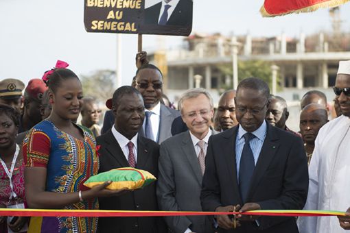 塞内加尔为什么不吞并冈比亚